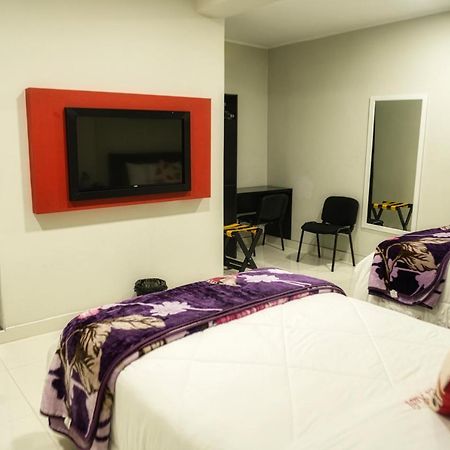 Hotel El Rubi Уарас Экстерьер фото