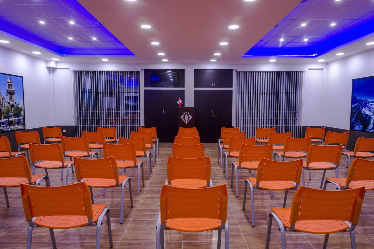 Hotel El Rubi Уарас Экстерьер фото